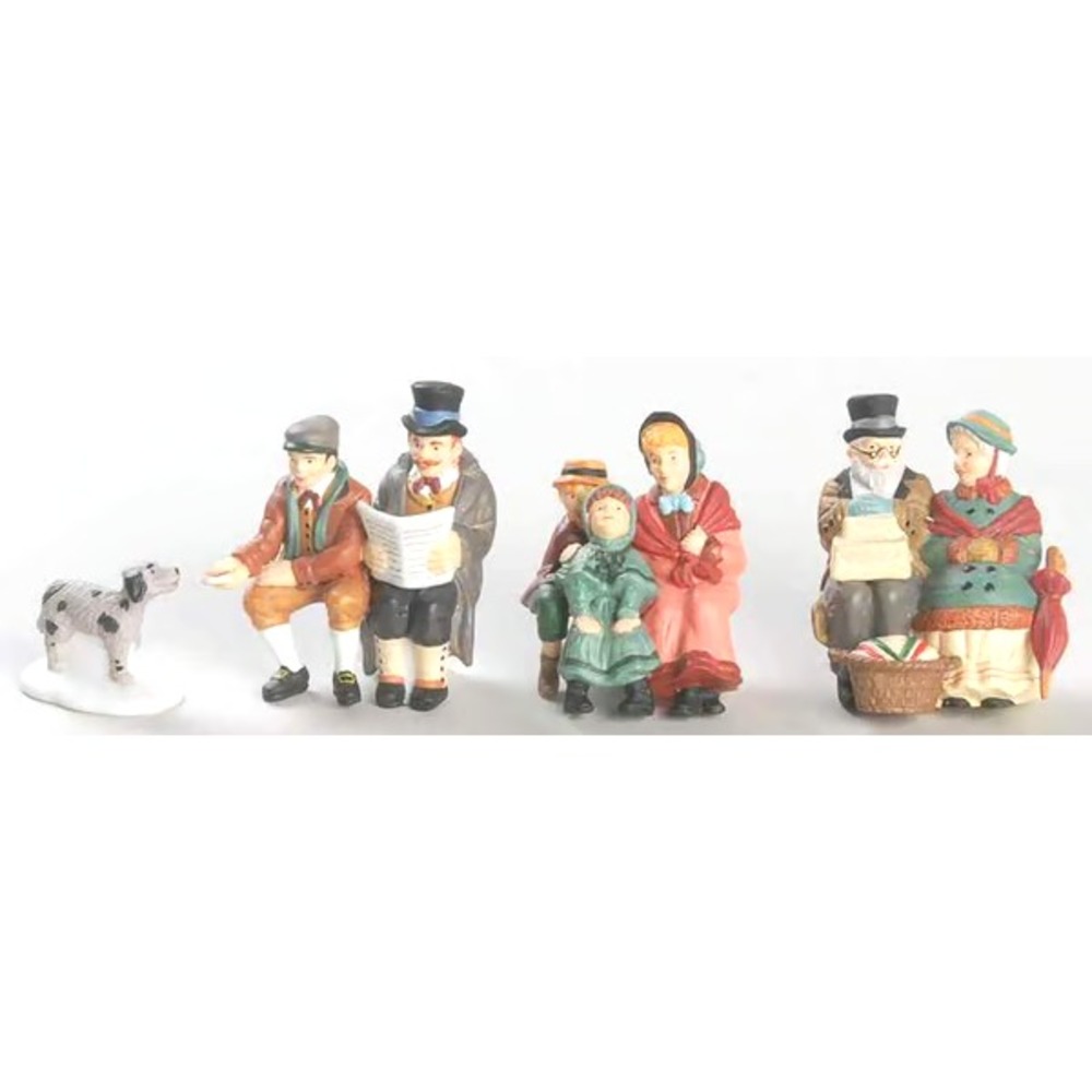 DEPT 56 HERITAGE COLLECTION DICKENS VILLAGE SITTING IN CAMDEN PARK